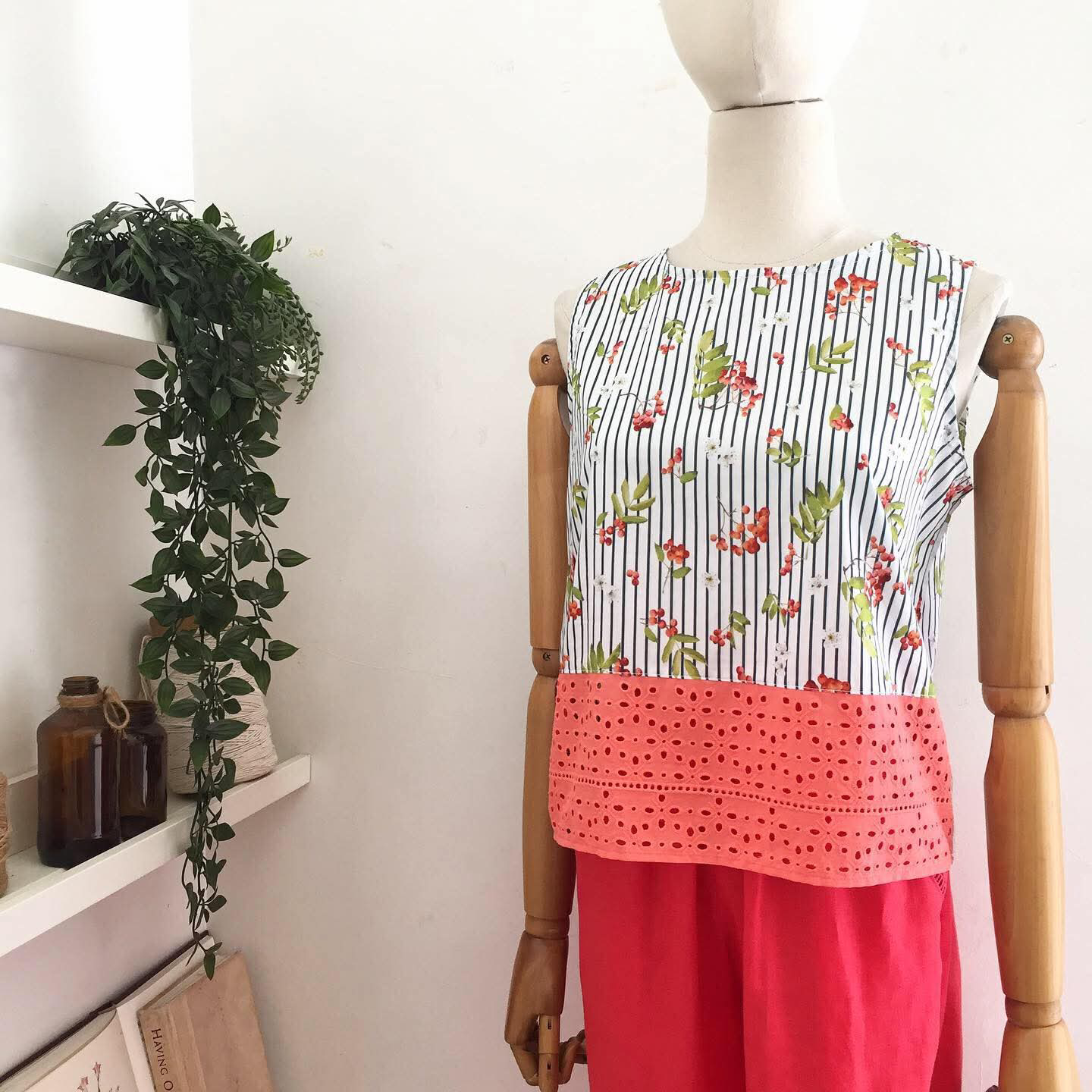 Lula Cotton + Broderie Anglaise Top
