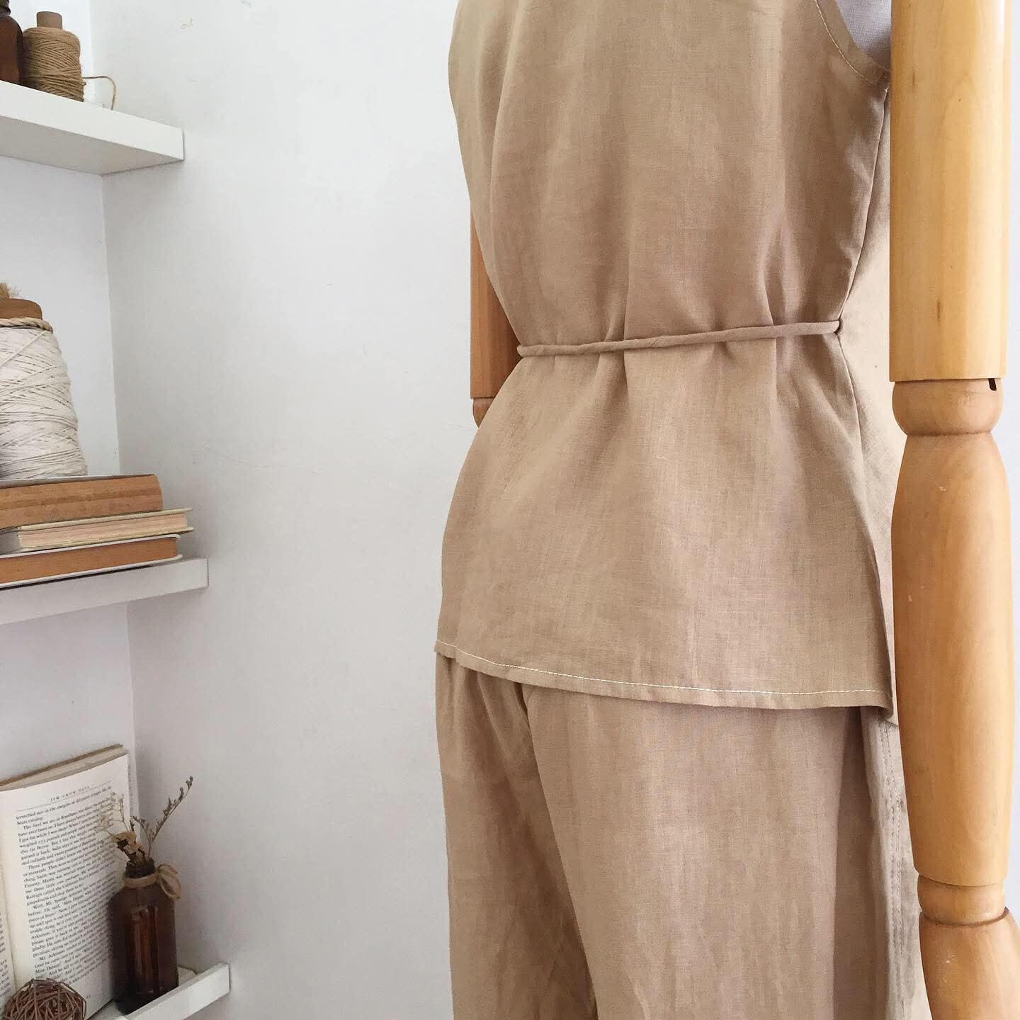 Amari Linen Top