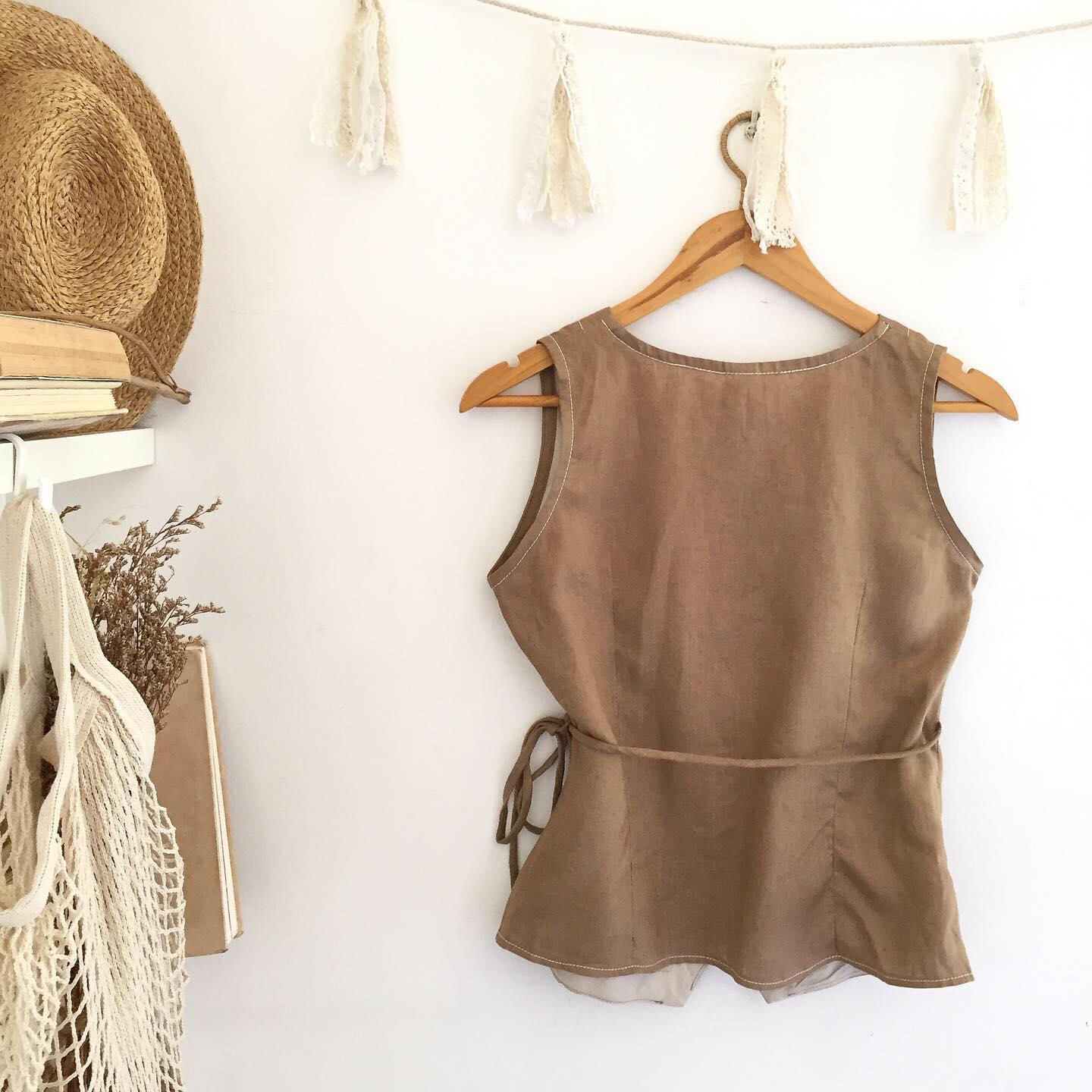 Amari Linen Top