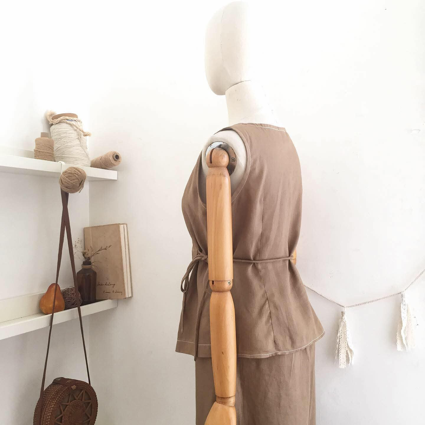 Amari Linen Top