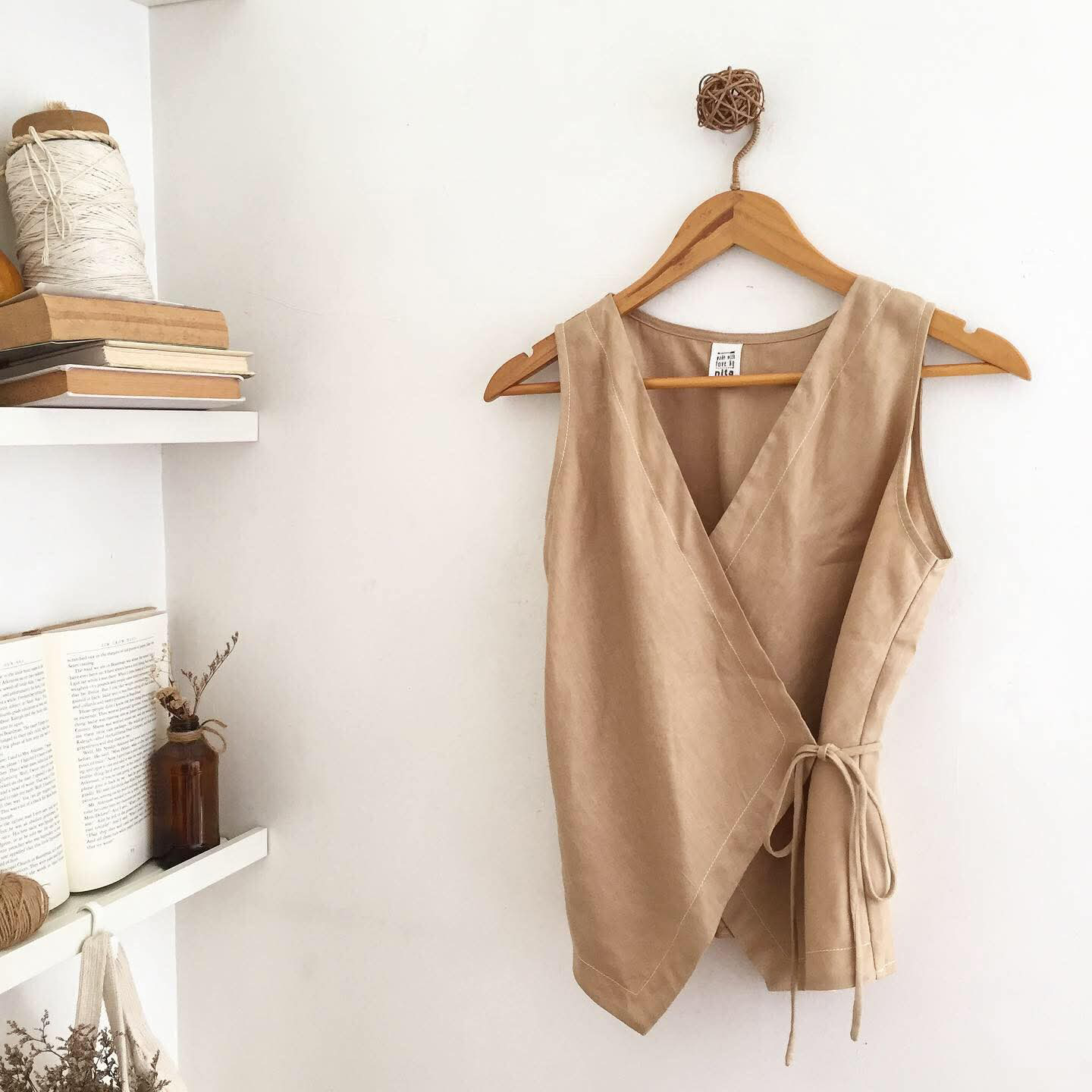 Amari Linen Top
