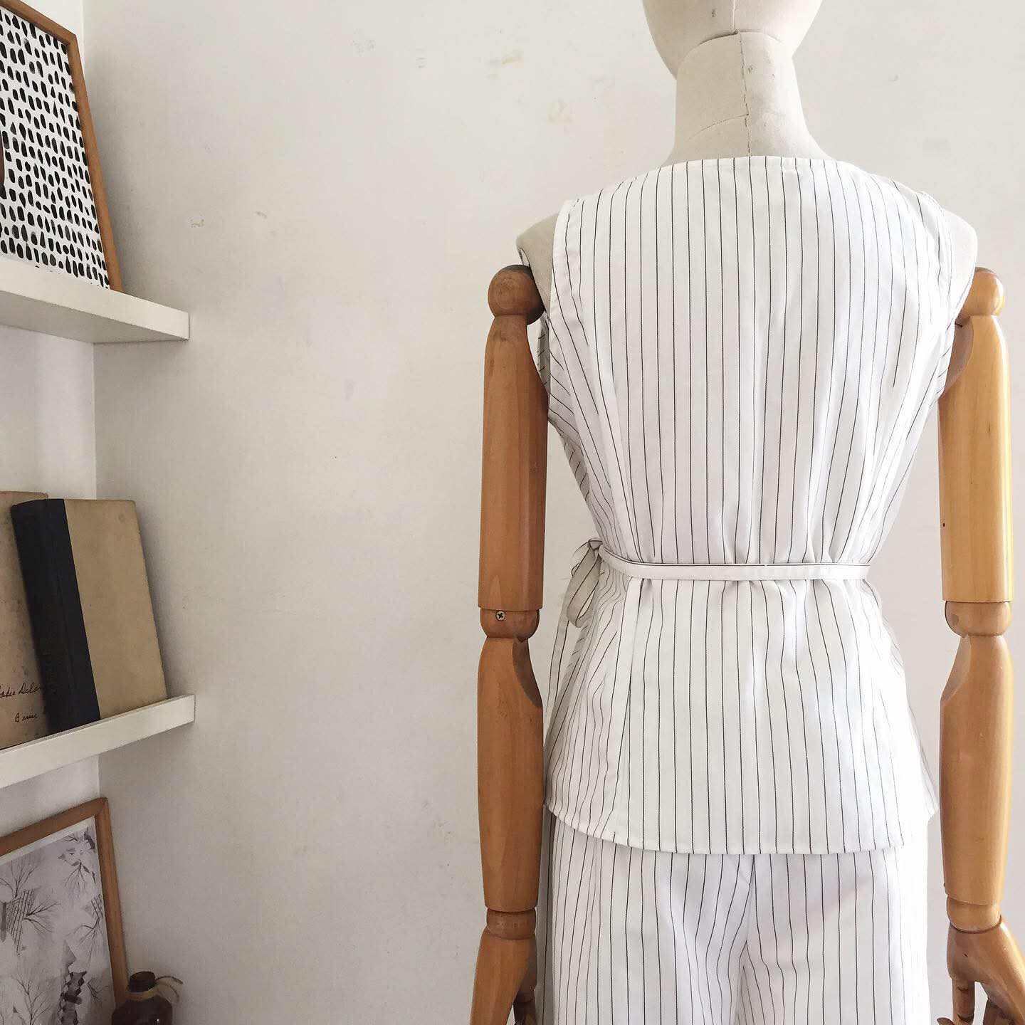 Amari Linen Blend Top