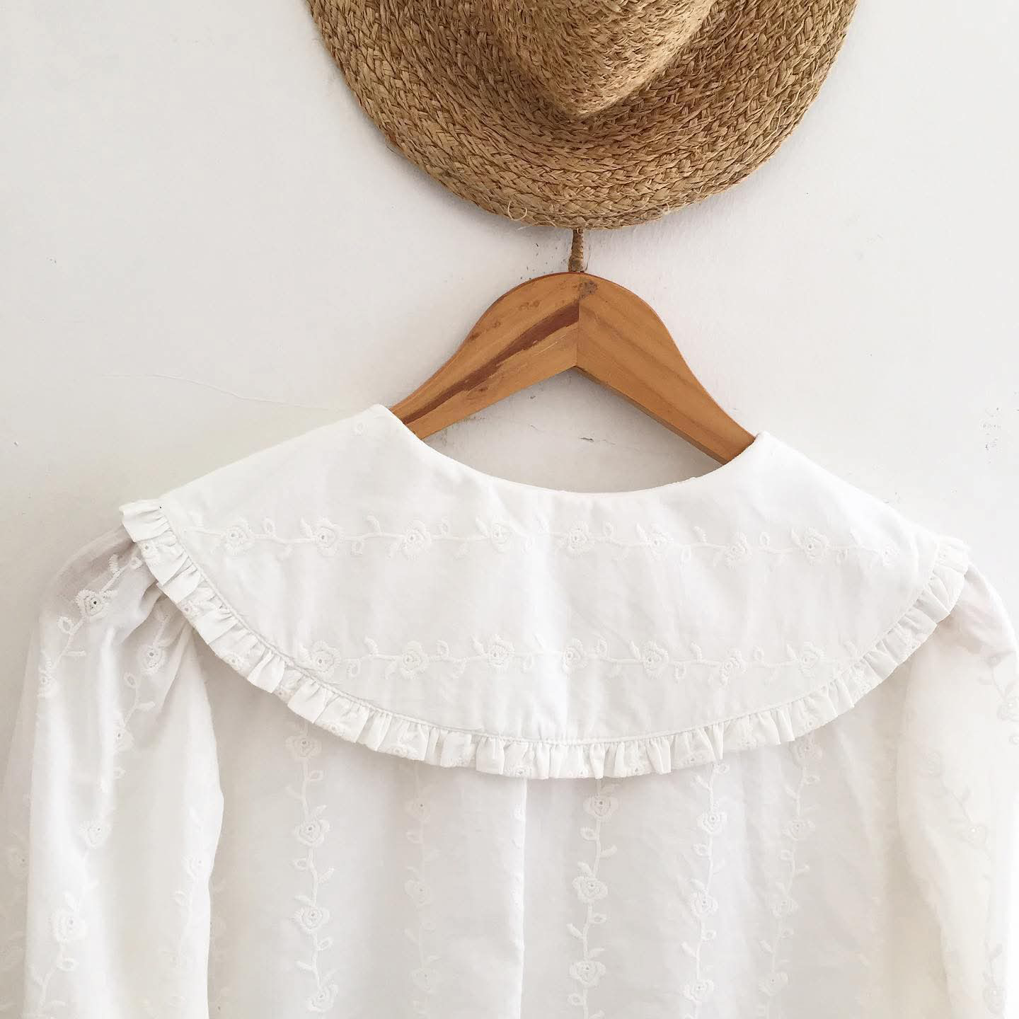 Penny Broderie Top