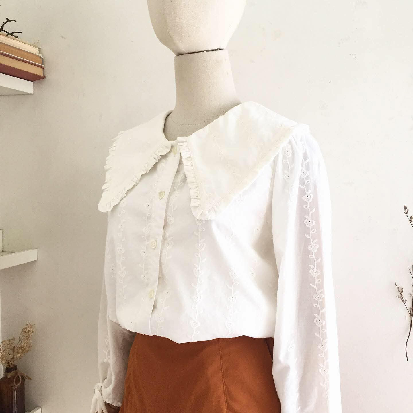 Penny Broderie Top