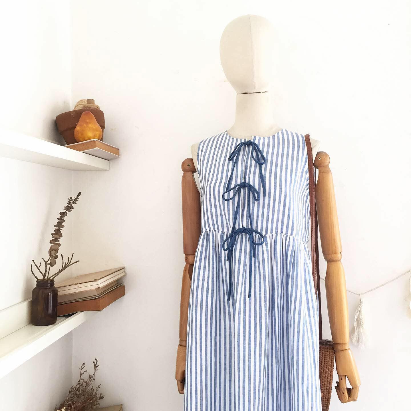 Helga Linen Dress