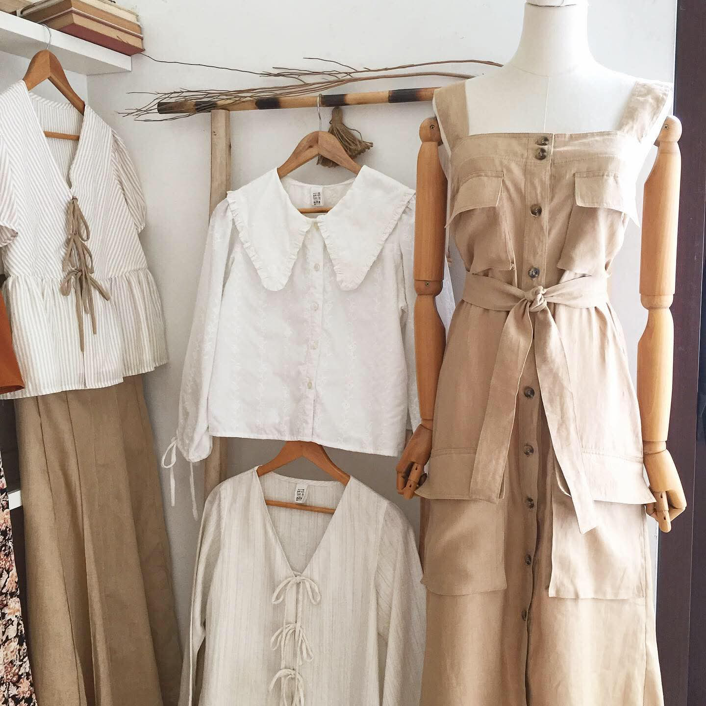 Penny Broderie Top
