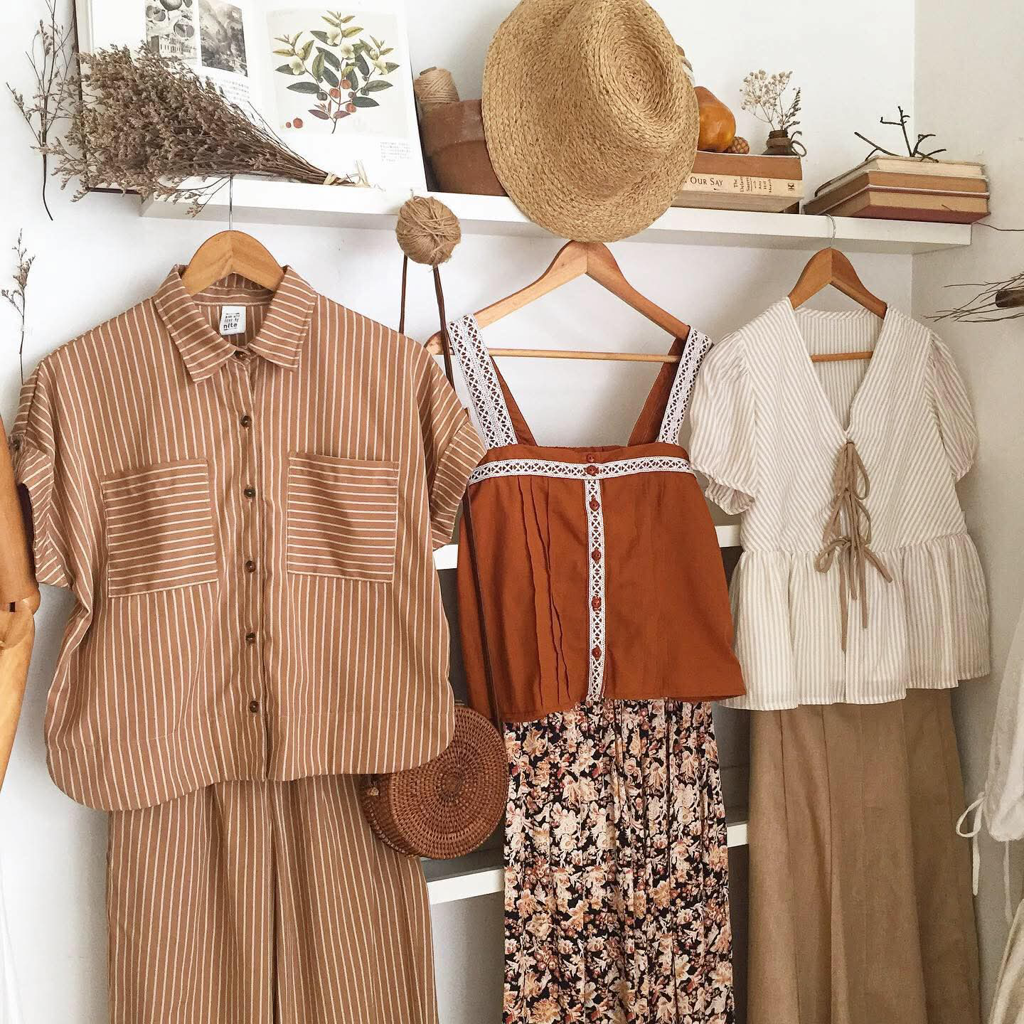 Mia Linen Top
