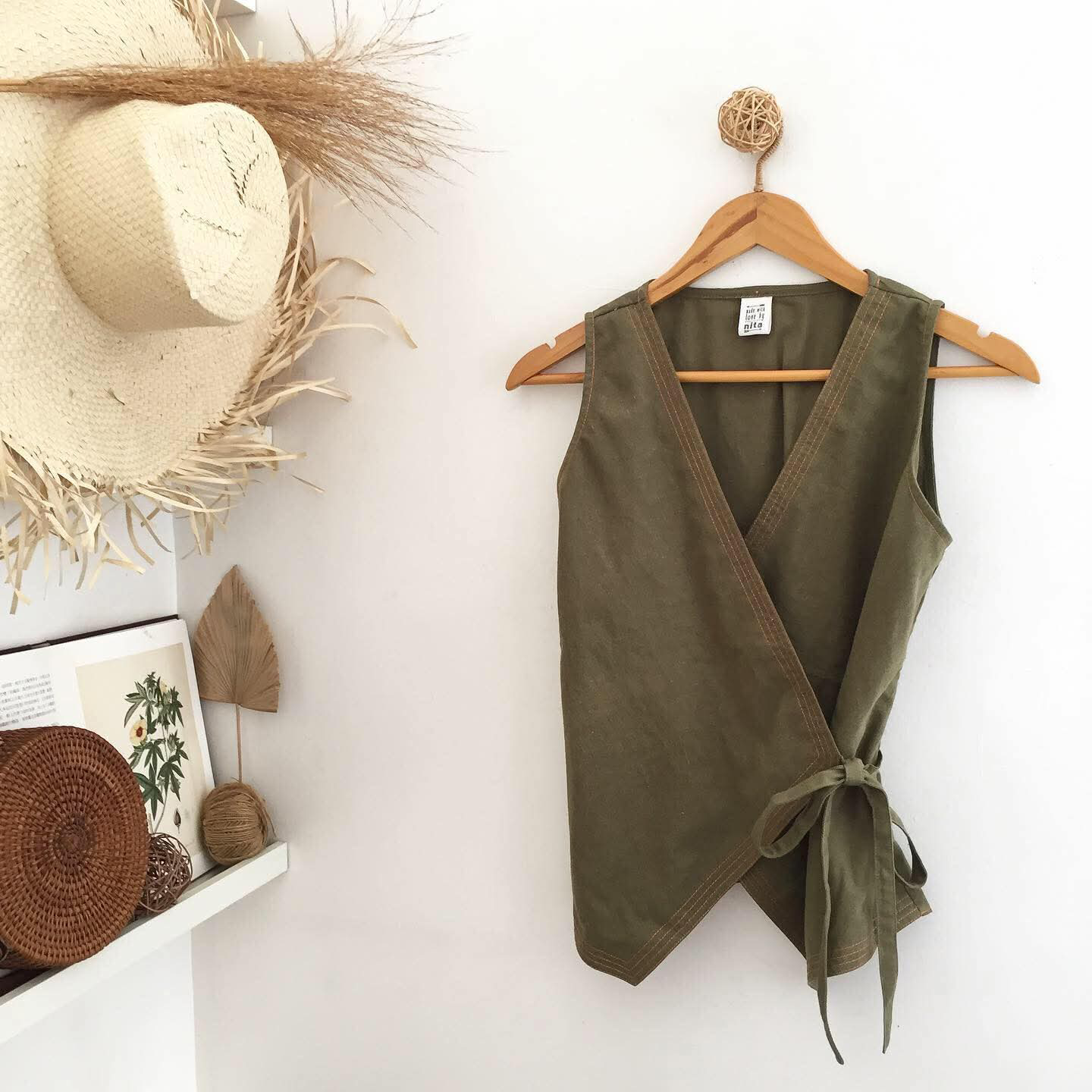 Amari Linen Blend Top
