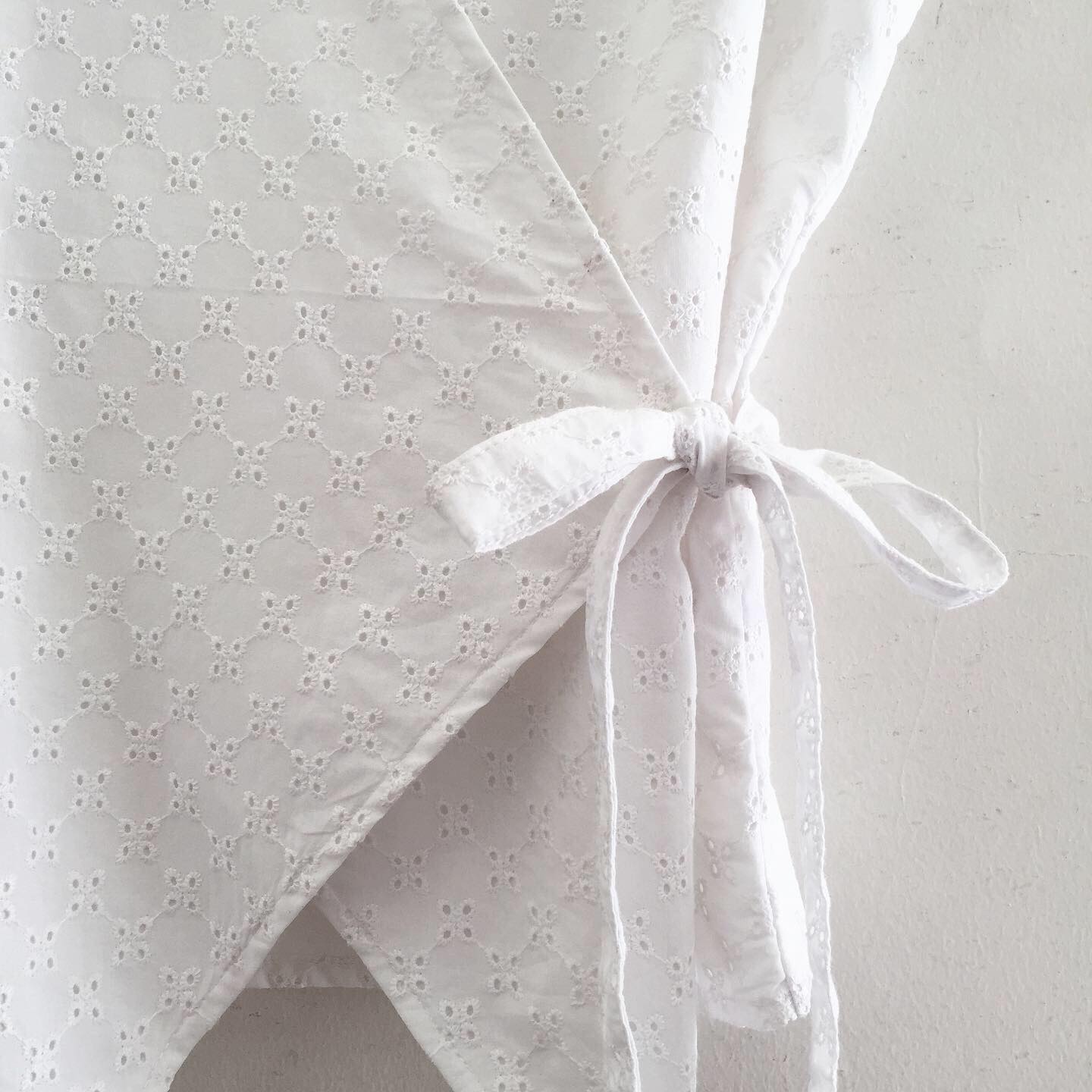 Amari Broderie Anglaise Top