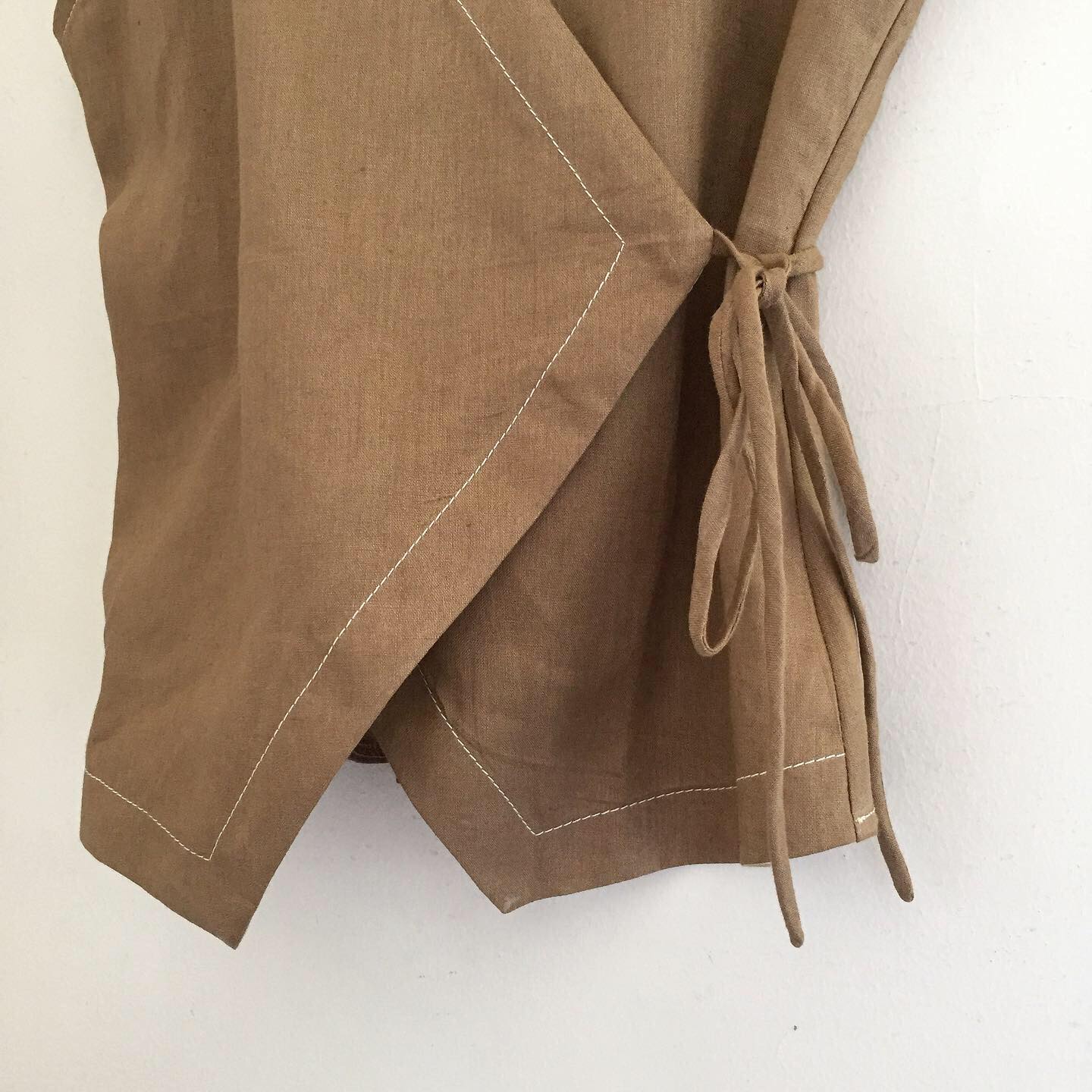Amari Linen Top