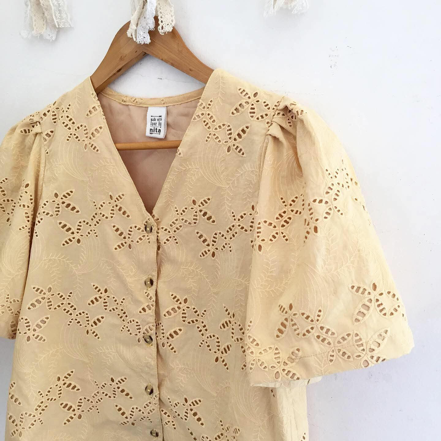 Clara Broderie Anglaise Top