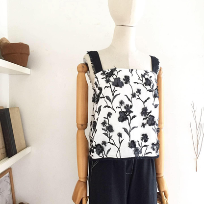 Maria Linen Broderie Top