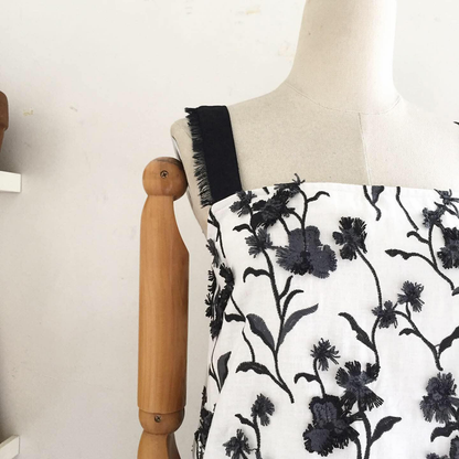 Maria Linen Broderie Top