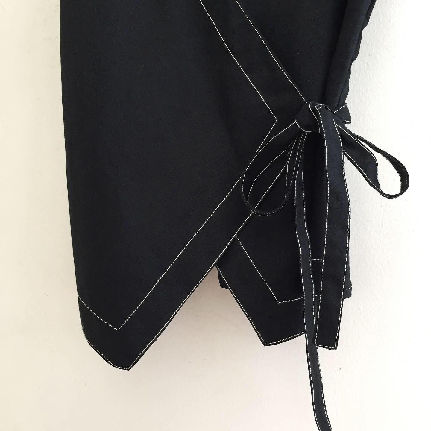 Amari Linen Top