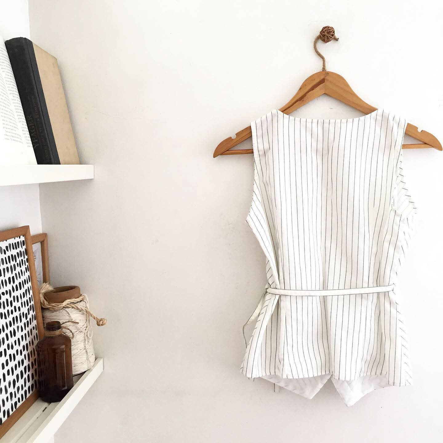 Amari Linen Blend Top