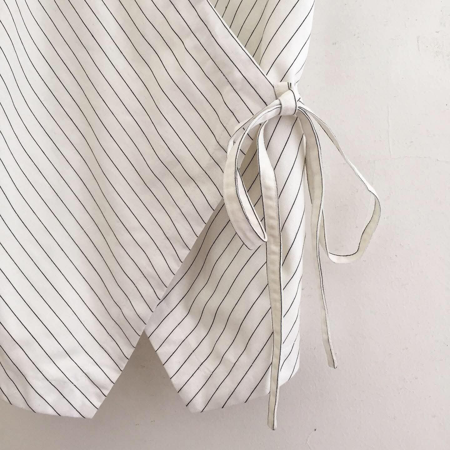 Amari Linen Blend Top