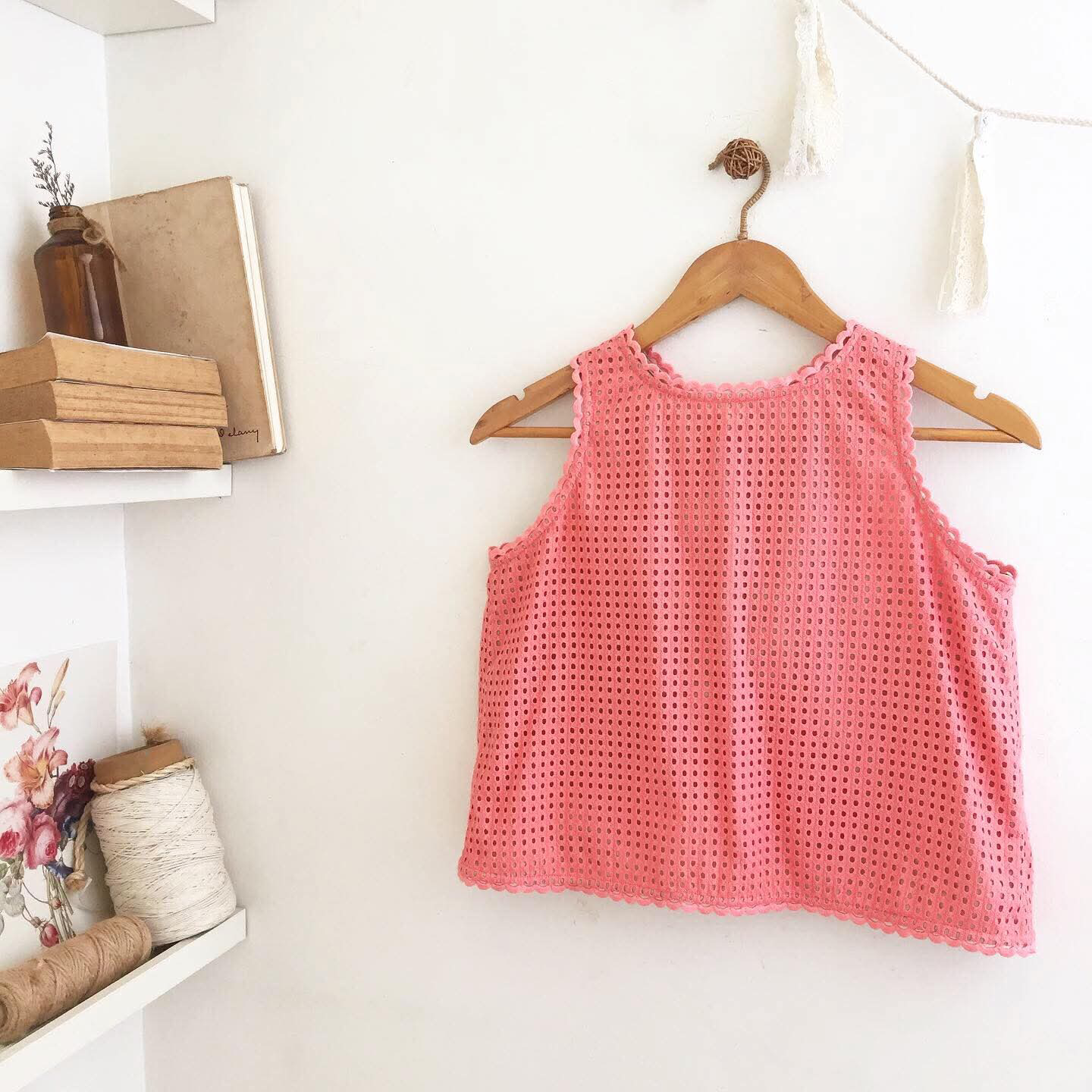 Bertha Broderie Anglaise Top