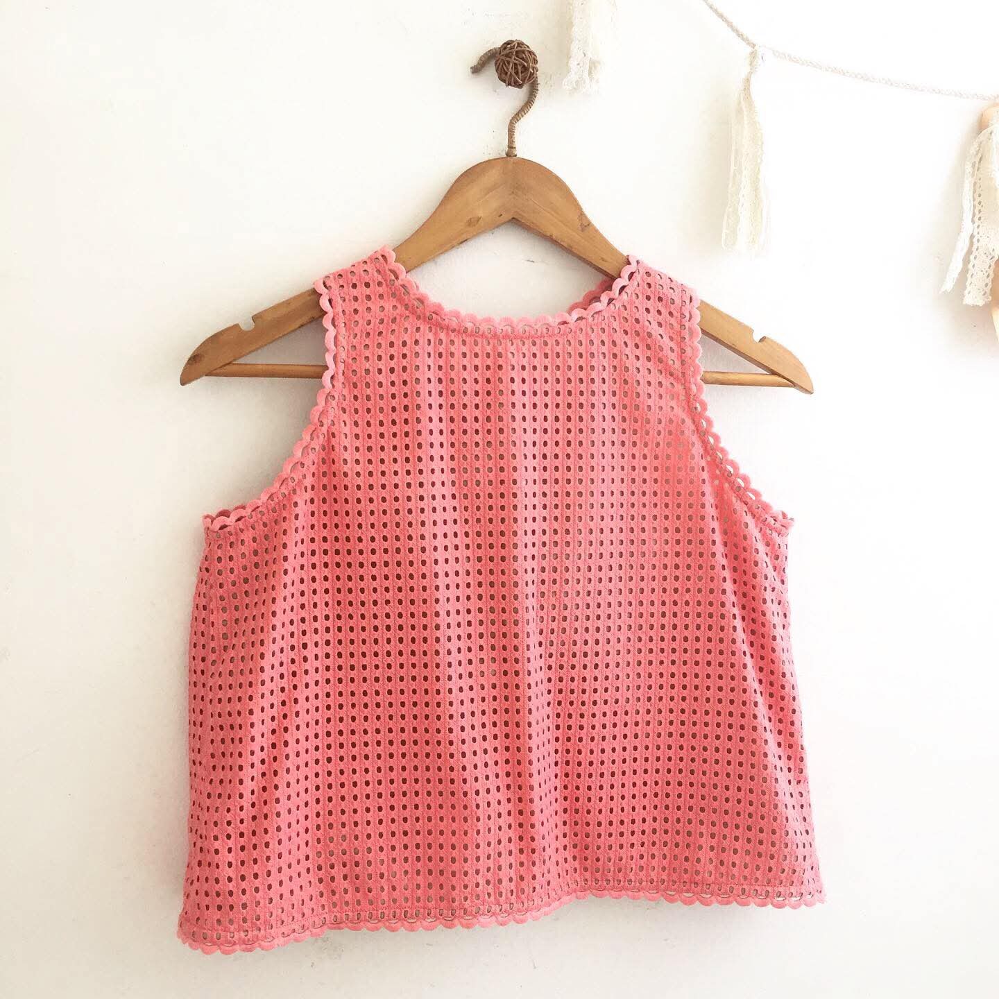 Bertha Broderie Anglaise Top