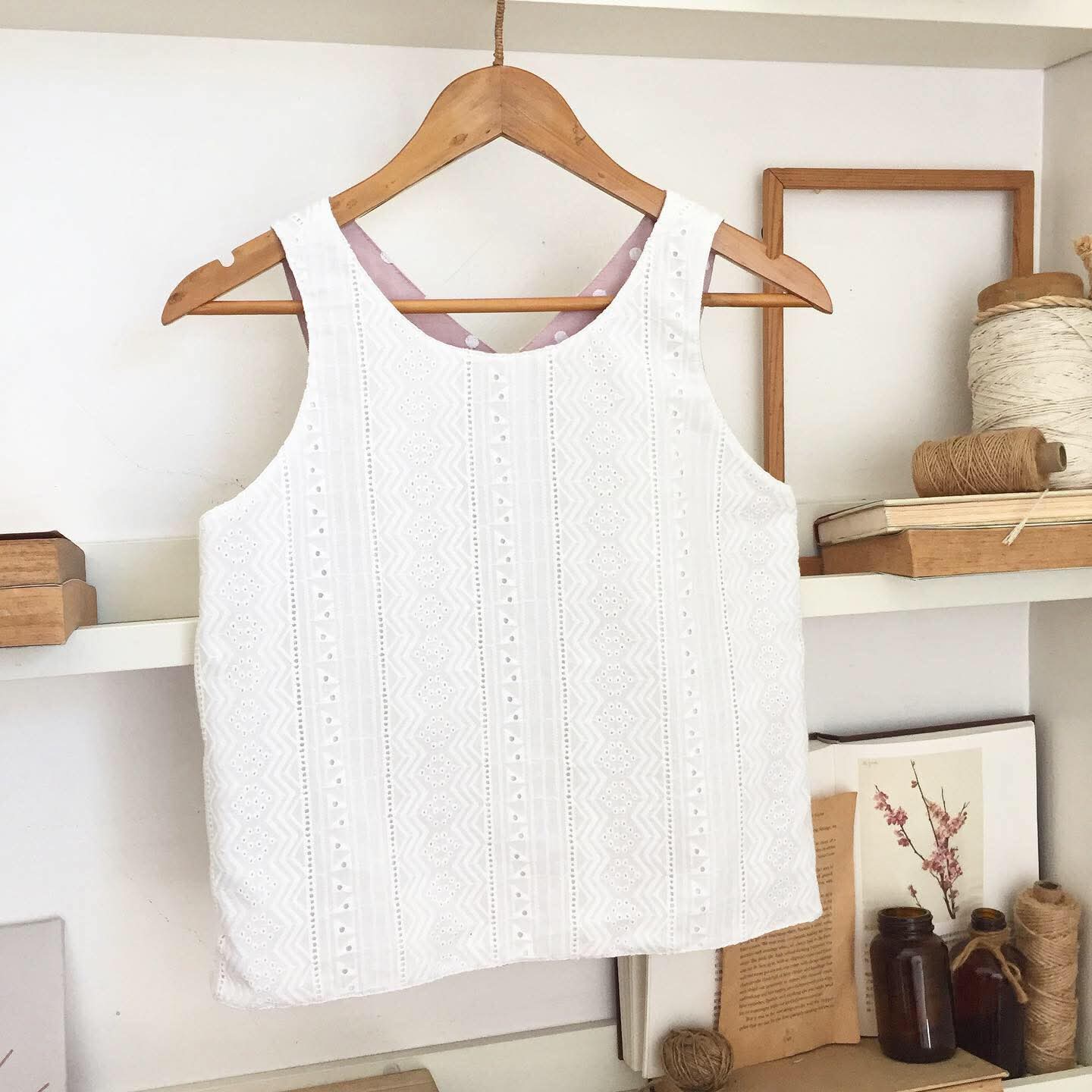 Bertha Broderie + Broderie Anglaise