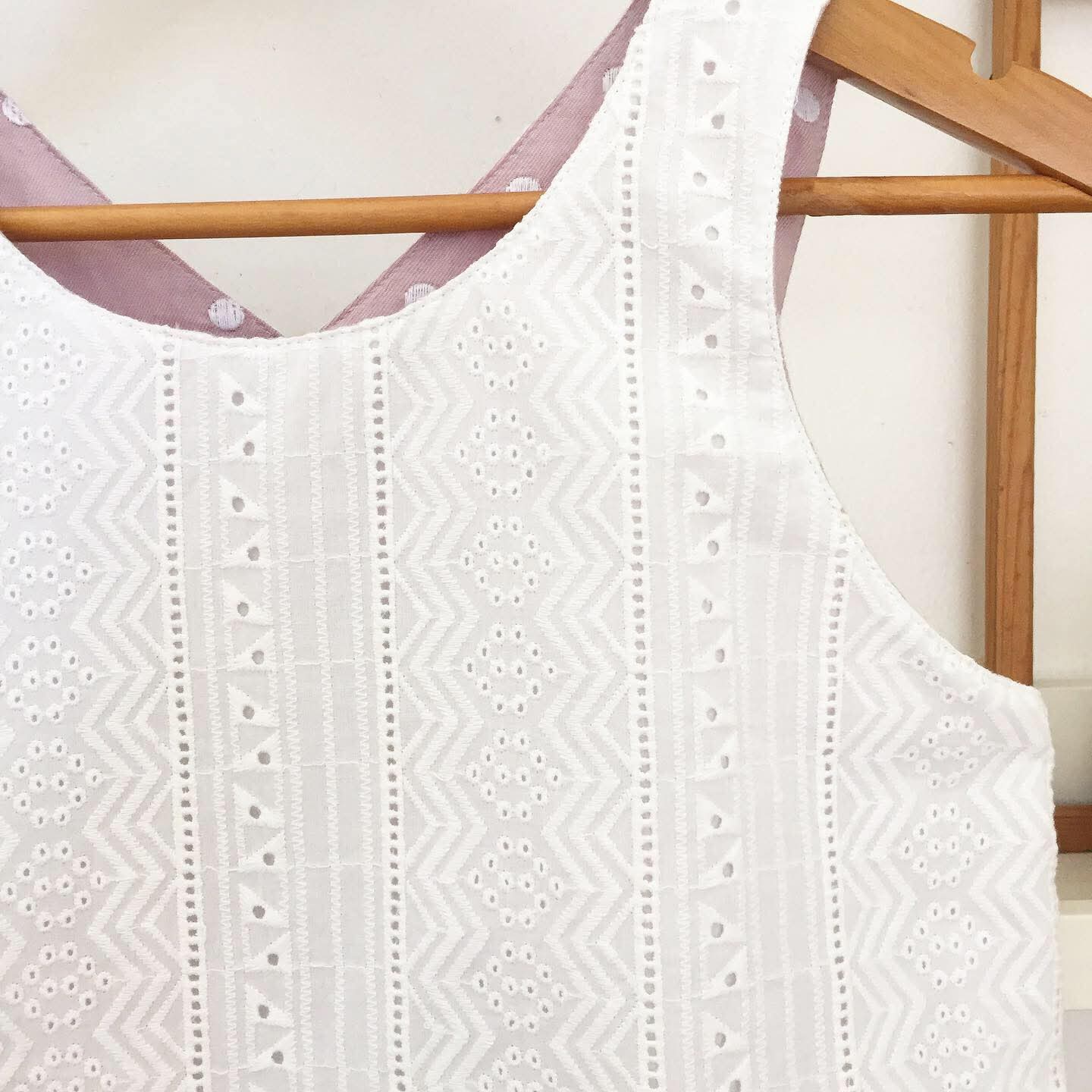 Bertha Broderie + Broderie Anglaise