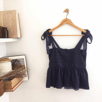 Lola Broderie Top