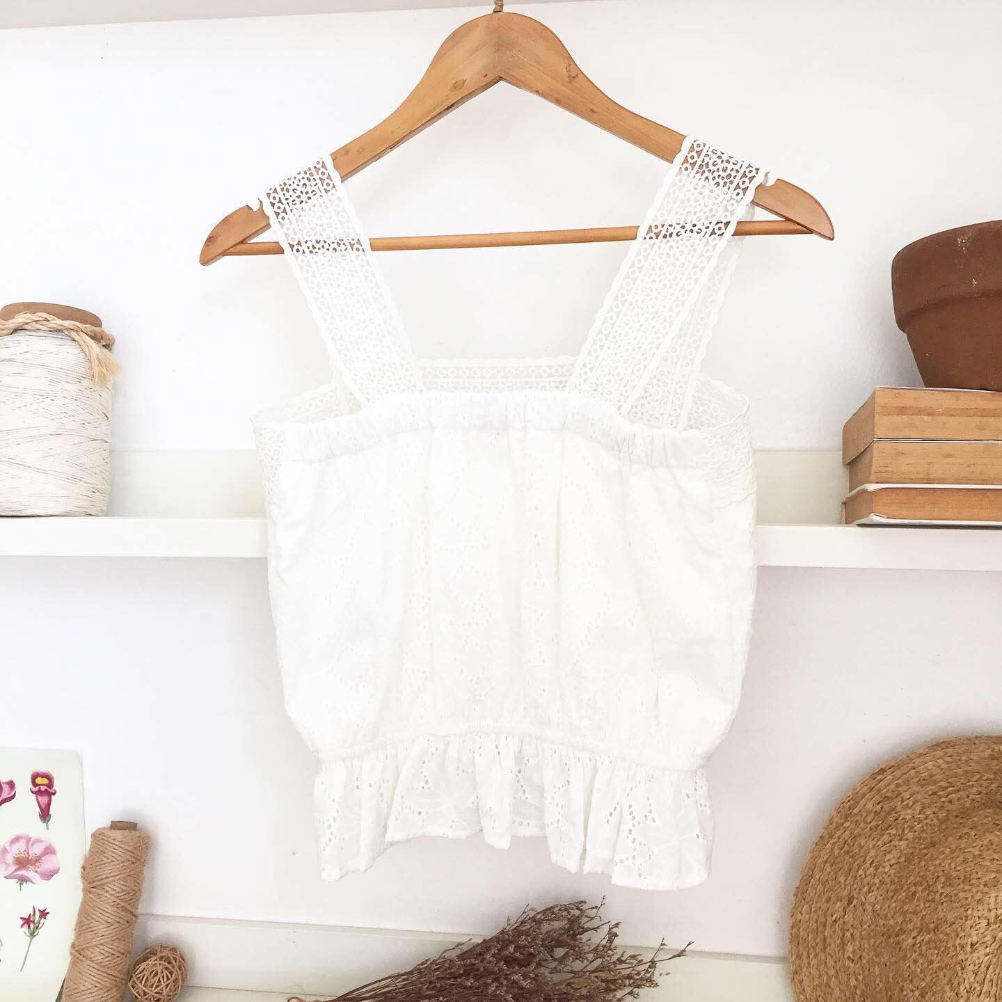 Caitlin Broderie Anglaise Top