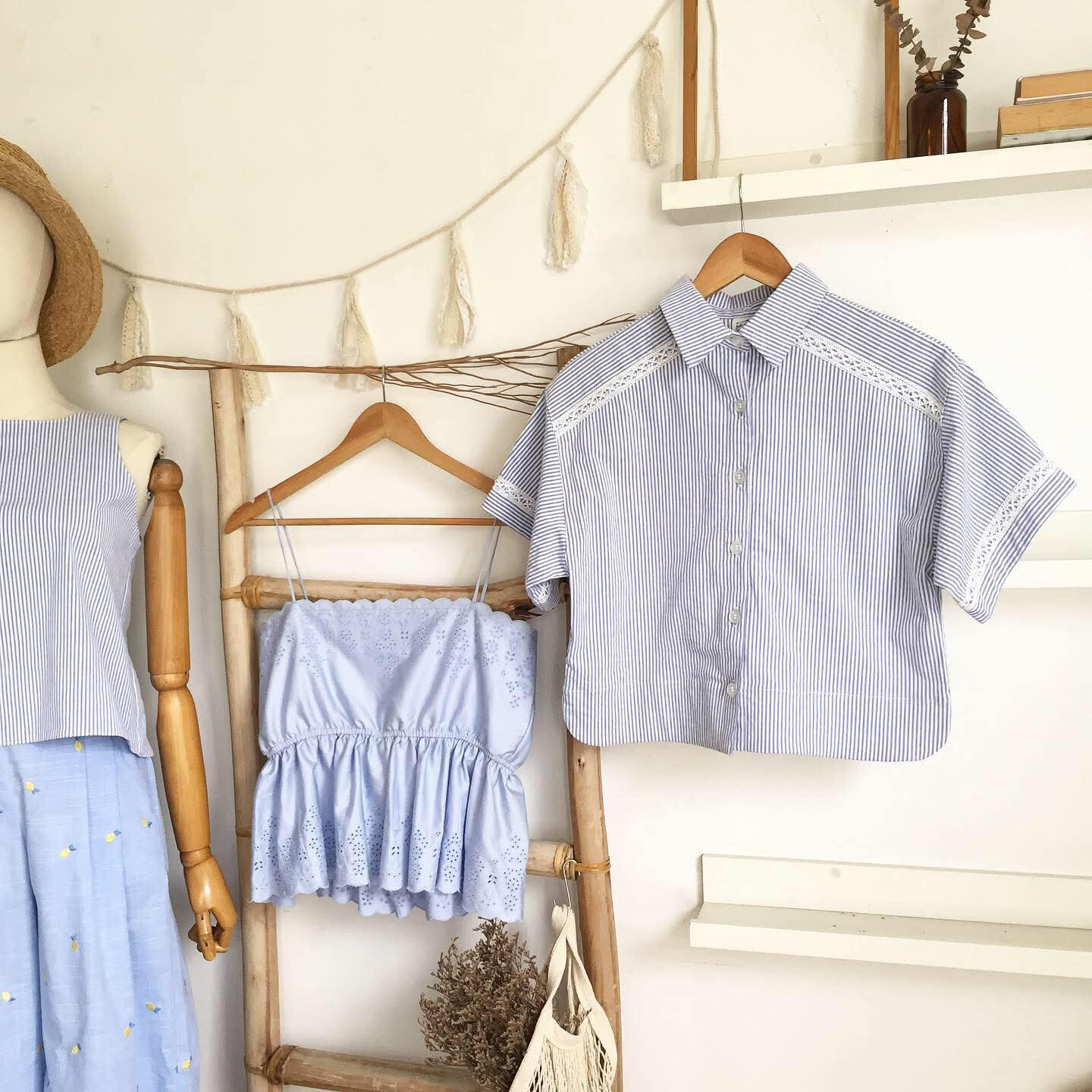 Oona Broderie Anglaise Top