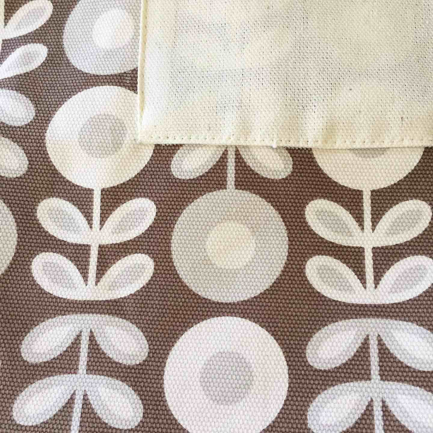 Cream Blooms Apron